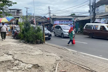 Perbaikan Jalan Ambles di Lenteng Agung Makin Macet, Pemkot Jakarta Selatan Minta Maaf