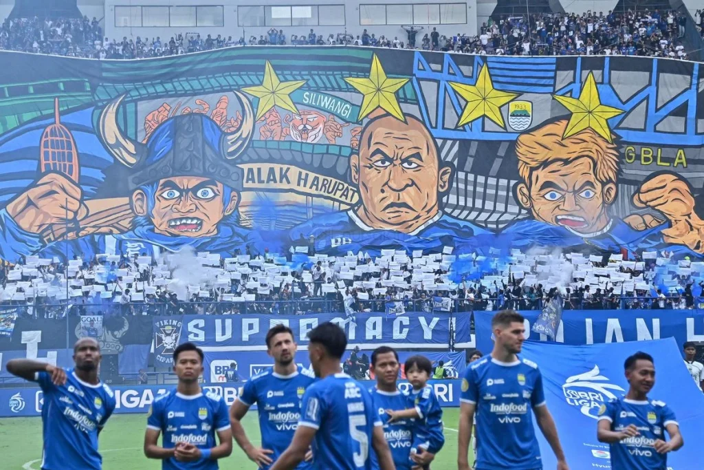 Persib Bandung di Ambang Juara, Bobotoh Siap Pesta