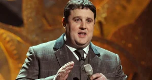 Peter Kay Show Dievakuasi karena Tas Mencurigakan, Penonton Ditarik Keamanan