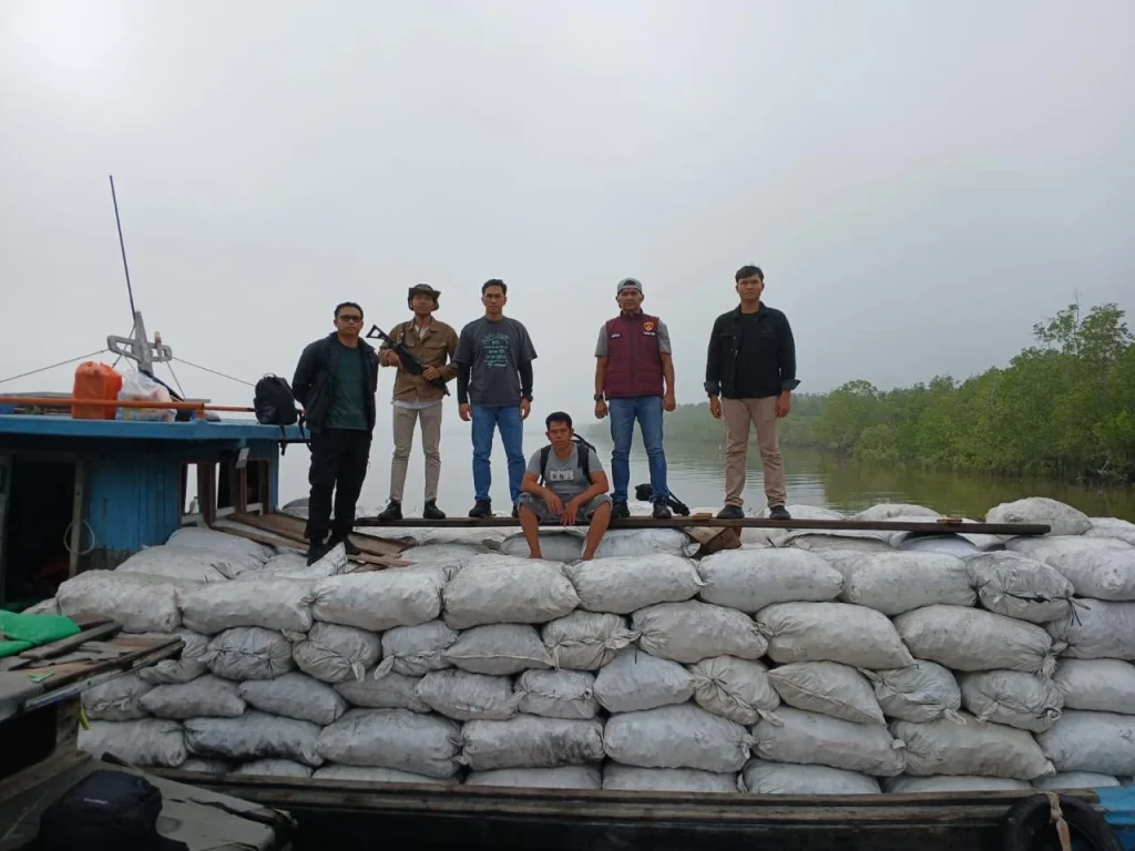 Polda Riau Bongkar Perusakan Mangrove, Ahli Lingkungan: Penebangan Bisa Kurangi ZEE Indonesia