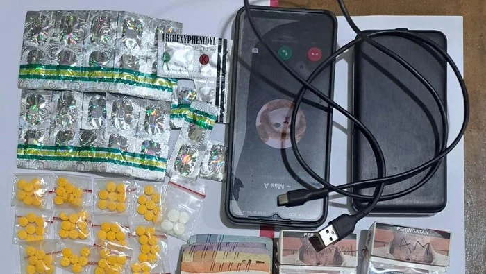 Polisi Bekasi Tangkap Pengedar Obat Ilegal Daftar G