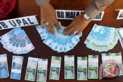 Polri dan BI Musnahkan 466 Ribu Lembar Uang Palsu
