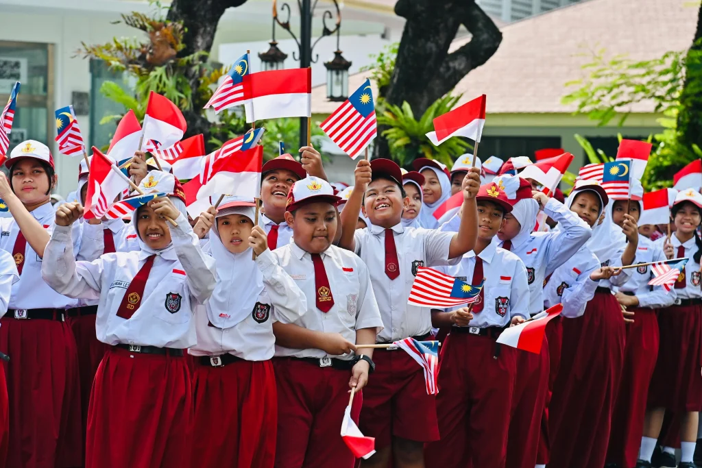 Prabowo FOJB Sambut Ratusan Pelajar di Istana Merdeka, Kunjungan Bersejarah