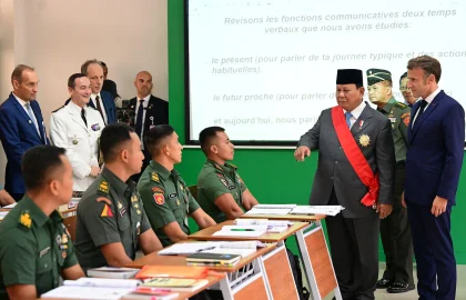 Prabowo Instruksikan Sekolah di RI Belajar Bahasa Prancis