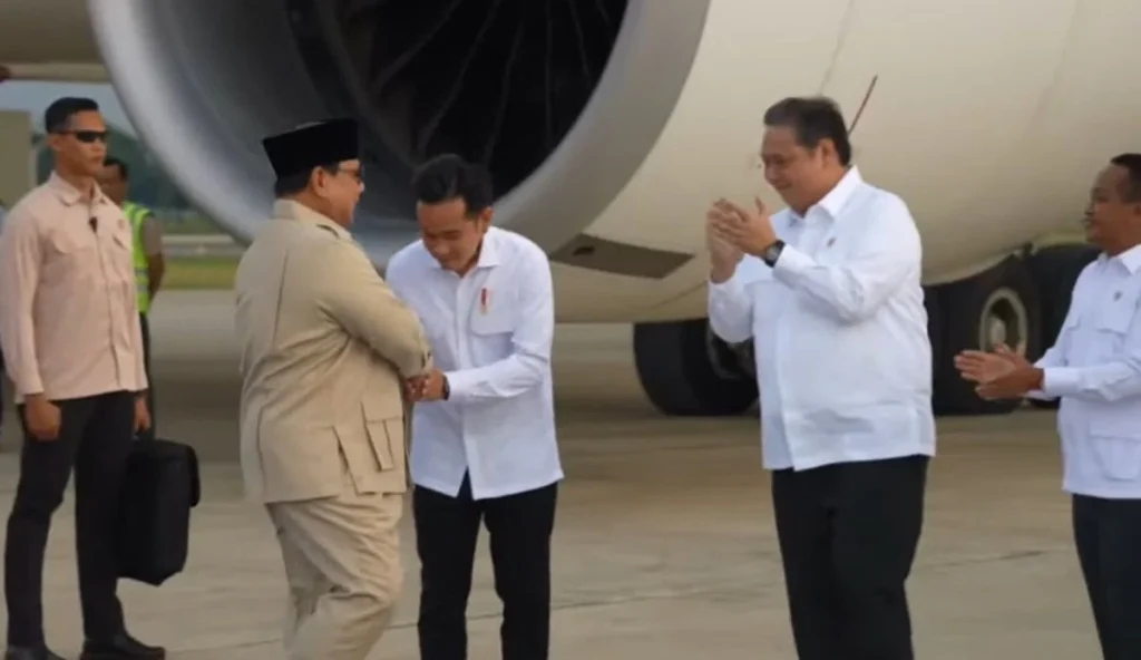Prabowo Subianto Tiba di Tanah Air, Disambut Gibran