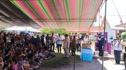 Prabowo Tinjau SMKN 2 Talaud, Disambut Lagu Maju Tak Gentar dan Pulau Miangas