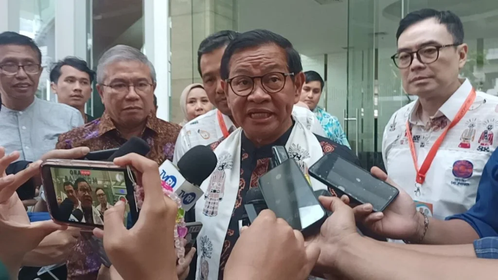 Pramono Buka Peluang LRT Jakarta Tembus Bandara Soetta via PIK 2