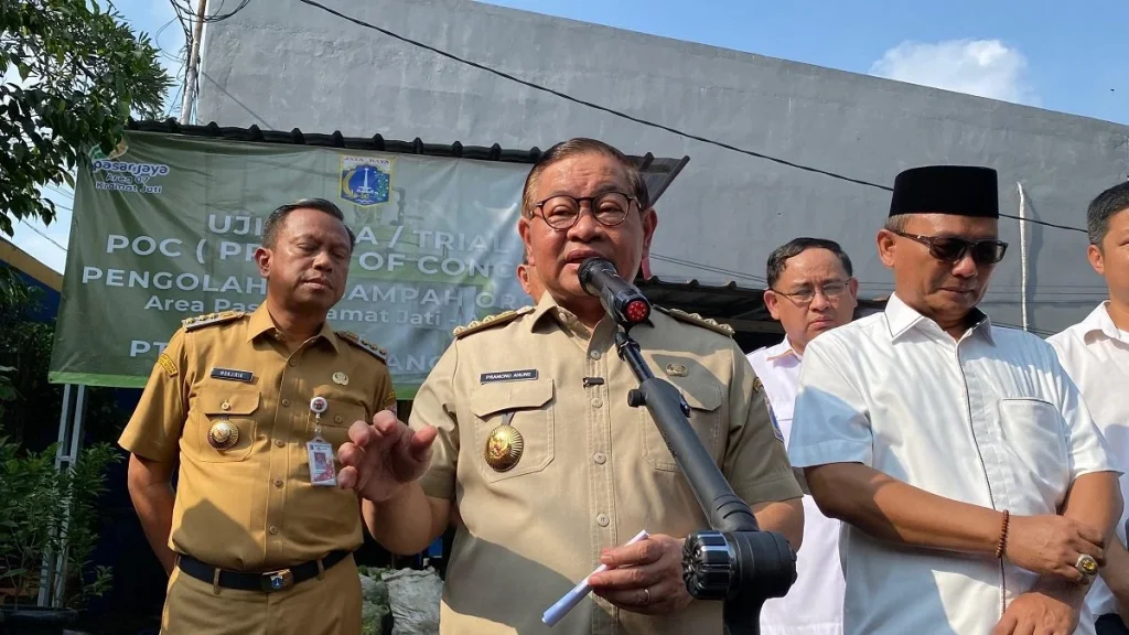 Pramono Ungkap 153 Pasar di Jakarta Hasilkan 500 Ton Sampah Per Hari, Wajibkan Pemilahan