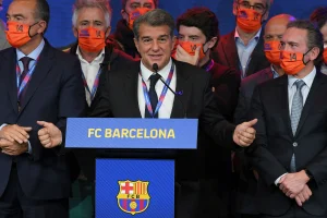 Presiden Barcelona Joan Laporta Balas Pertanyaan Bocah tentang Julián Álvarez dengan Jawaban Lucu