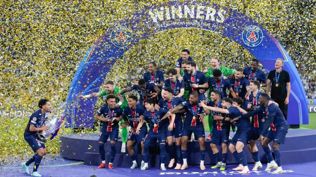 PSG: Juara Liga Champions, Warga Paris Berpesta Pora
