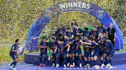 PSG: Juara Liga Champions, Warga Paris Berpesta Pora