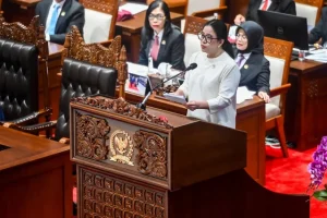 Puan Ungkap Fokus DPR: Stabilitas Ekonomi-Bahas 4 RUU