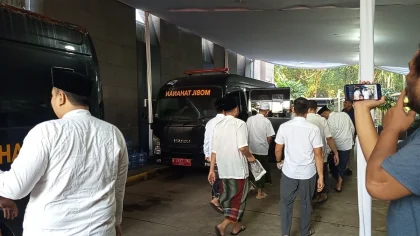 Puluhan Tahanan KPK Salat Iduladha di Gedung Merah Putih, Ada Gus Yaqut Hingga Bupati Sudewo