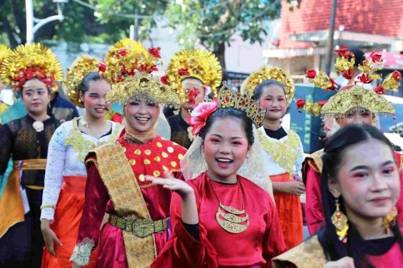 Rano Buka Festival Tari IWDF di Pos Bloc, Ribuan Penari Ikut Serta