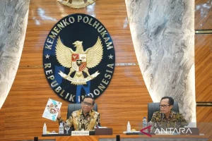 Rekomendasi Komisi Percepatan Reformasi Polri: 7 Buku 3.000 Halaman Diserahkan ke Presiden