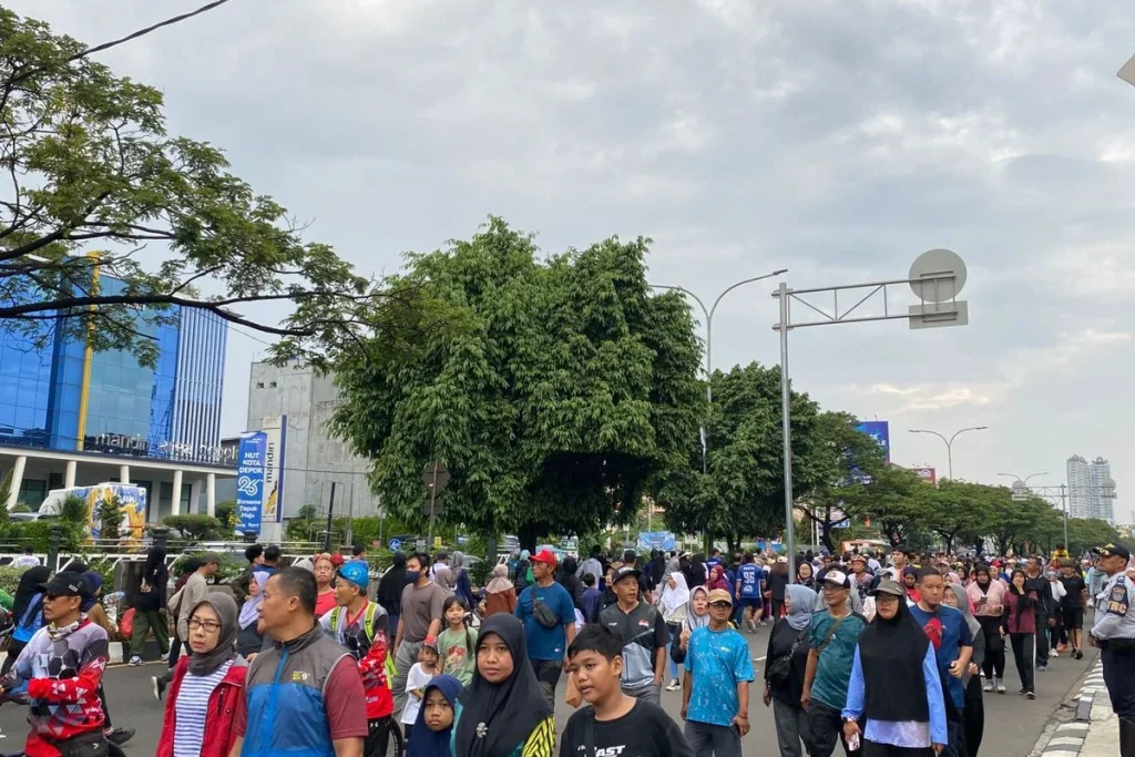 Ribuan Warga Padati CFD Perdana di Jalan Rasuna Said