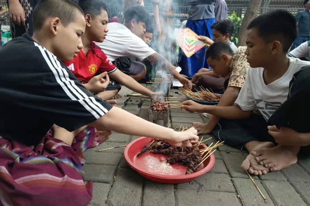 Risiko Kebakaran Mengintai: Hindari Bakar Sate di Tempat Ini