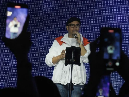 Sammy Simorangkir Menggelar Konser 20 Tahun Suara, Penonton Ikut Larut Menyanyikan Lagu