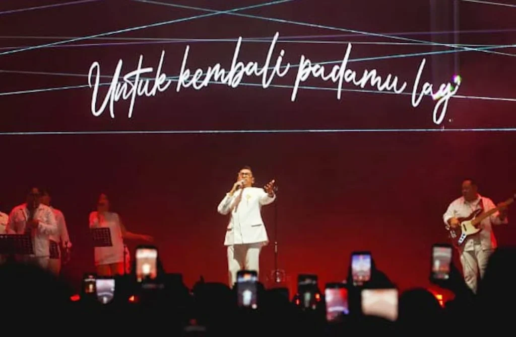 Sammy Simorangkir Rayakan 20 Tahun Berkarya Lewat Konser Penuh Nostalgia