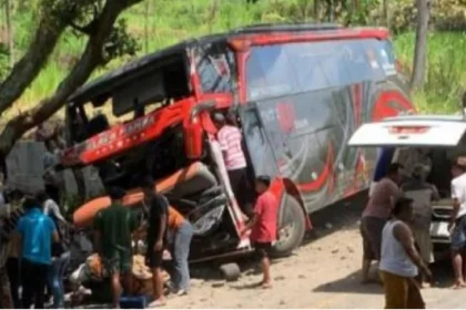 Seluruh Korban Jiwa Kecelakaan Kereta Thailand Ada di Bus yang Terbakar