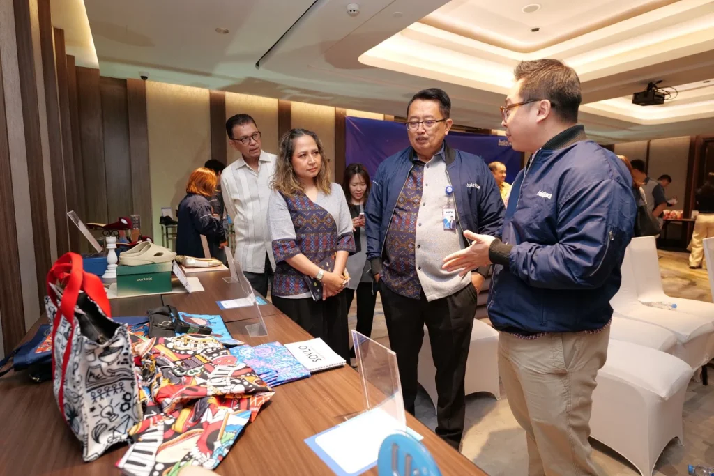 Senja Jakarta dan Harapan Pelaku Usaha Menembus Pasar Global