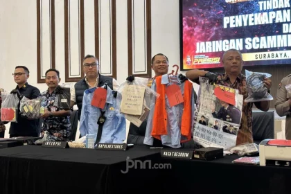 Sindikat Scam Internasional di Surabaya Menyamar Polisi, Korban Diperas Ratusan Juta