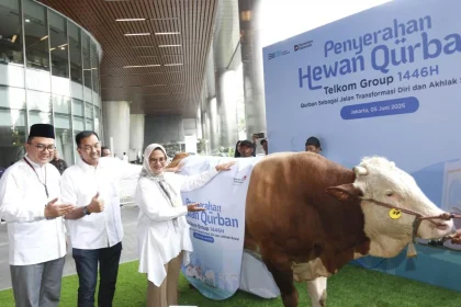 TelkomGroup Salurkan 910 Hewan Kurban untuk 62 Ribu Warga