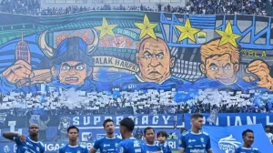 Tifo Raksasa Persib Karya Azka Alfi Mengangkat Kultur Sepak Bola Bandung