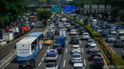 Titik-titik Kepadatan di Tol Arah Jakarta Senin Pagi Ini