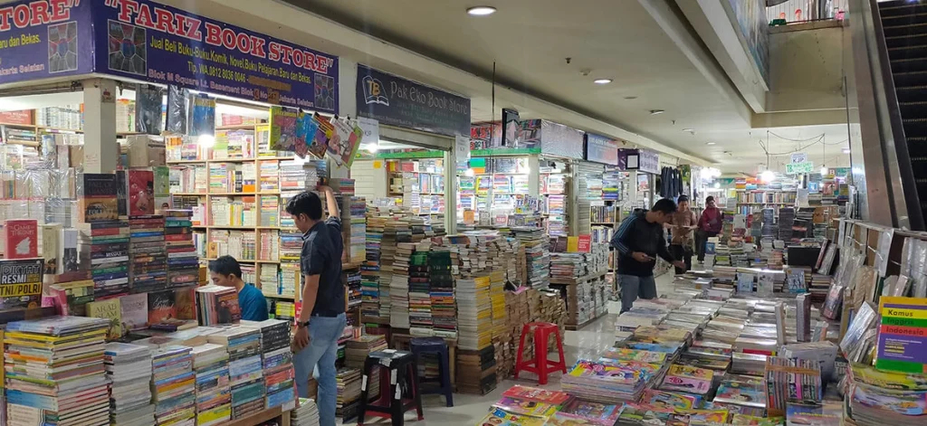Toko Buku Blok M, Oase Literasi di Pusat Skena Jakarta