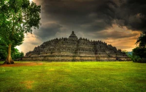 Tol Trans Jawa Membahayakan Keindahan Candi Borobudur