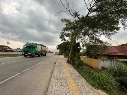 Truk Mendadak Hentikan di Terminal Karya Jaya, Anggota Dishub Palembang Nyaris Diamuk Massa