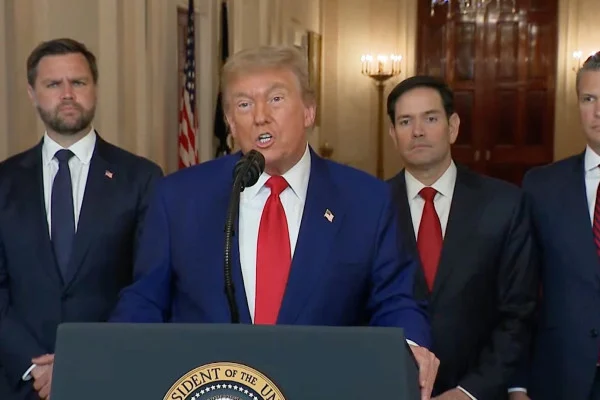 Trump Melunak ke Iran, Harus Jawab Janji Perdamaian
