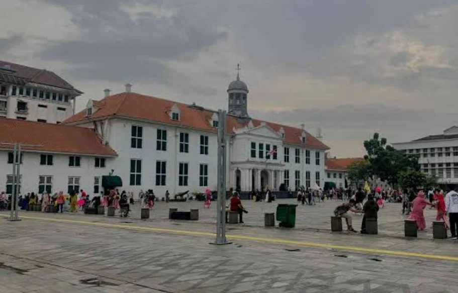 Turis India Kunjungi Kota Tua Jakarta untuk Selami Sejarah dan Budaya