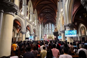 Umat Nasrani Mengikuti Ibadah Hari Kenaikan Yesus Kristus di Gereja Katedral