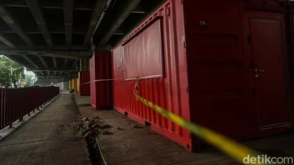 Vandalisme Mengancam Kontainer Wisata Air Kalimalang yang Belum Selesai Dibangun
