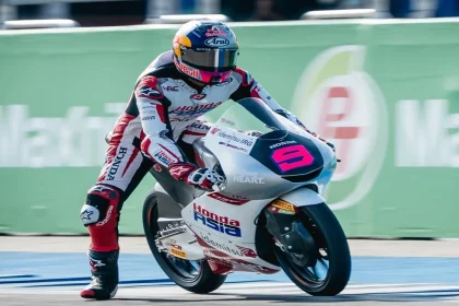 Veda Ega Gemparkan Moto3 dengan Penampilan Impresif di Sirkuit Catalunya