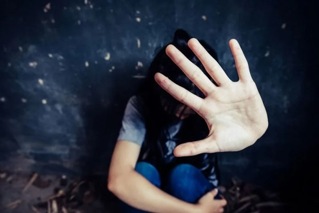 Viral Dugaan Child Grooming Kepala Sekolah ke Siswi di Tangsel