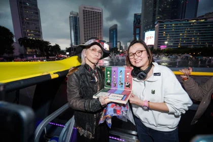 Wamen Ekraf Ajak Sung Kang untuk Menjelajahi Jakarta "Night Drive"