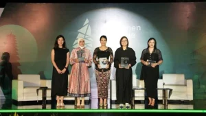 Wamen Ekraf Temui Raja Ubud untuk Meningkatkan Ekosistem Kreatif di Kawasan Bali