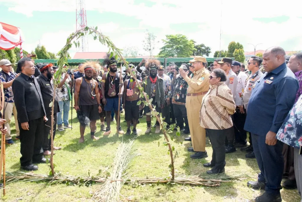 Wamendagri Ribka Haluk Kawal Perdamaian Konflik Suku di Wamena