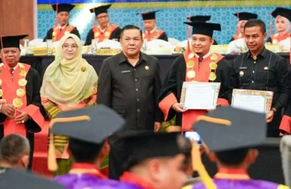 Wamendiktisaintek Dorong Lulusan Perguruan Tinggi Menjadi Generasi Unggul