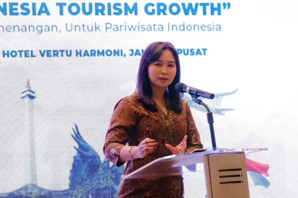 Wamenpar Ajak Industri Travel Perkuat Pariwisata Berkualitas