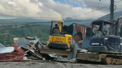 Warga Rela Kiosnya di Jalur Puncak Dibongkar: KDM Kasih Kompensasi Rp 10 Juta