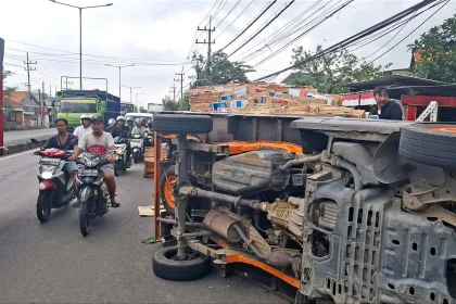 Warga Sidoarjo Digegerkan Temuan Proyektil Bekas di Jalan Raya Singkalan