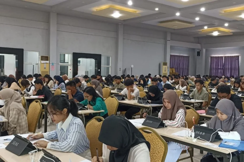 44.972 Peserta Ikuti Ujian Masuk UGM CBT 2026, Persaingan Ketat Untuk 3.729 Kursi