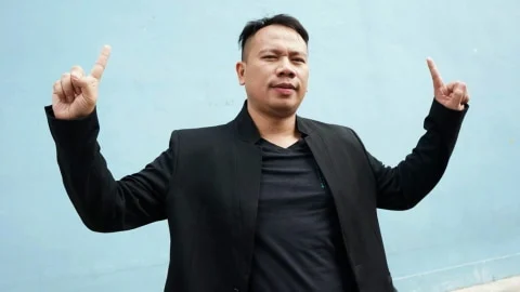 5 Berita Populer: Vicky Prasetyo Dipolisikan, Roger Danuarta dan Cut Meyriska, Slank, Komedian Bolot, dan Muzakki Ramdhan
