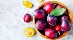 5 Khasiat Plum yang Mengancam Penyakit Kronis