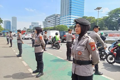 Aliansi Perempuan Tembus Demo di HI Setelah Diadang Polisi