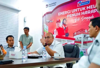Andre Rosiade Cek Solar Subsidi Sumbar: Kelangkaan Bukan karena Kuota Kurang